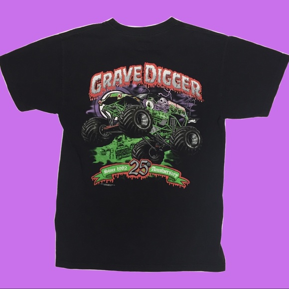 Other - 06’ grave digger monster truck black tee small